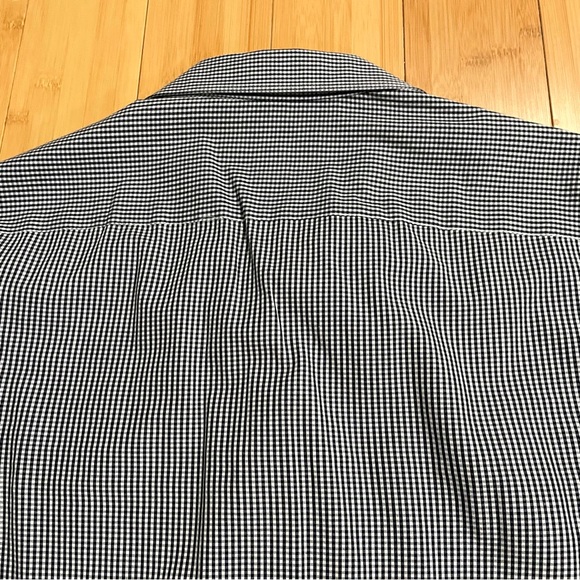 Penguin Gingham Button Down Size Large - Picture 6 of 9